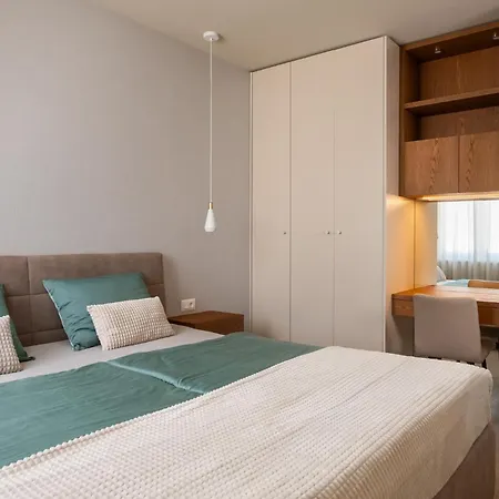 Maneo Lux Apartment Porec Exterior photo